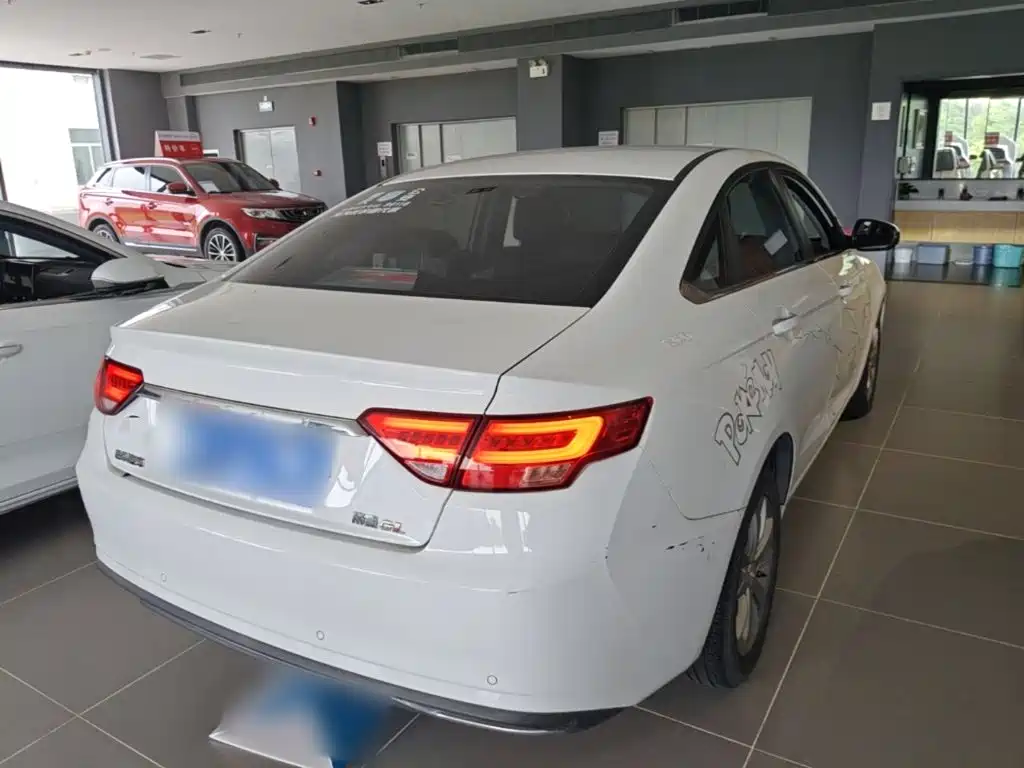 Geely Emgrand GL — миниатюра 7