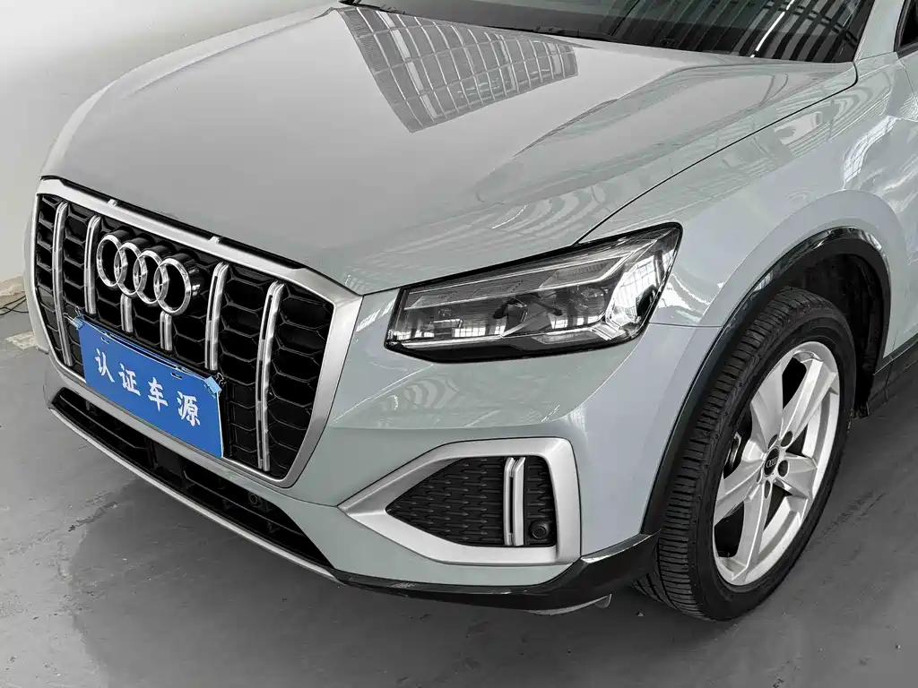 Audi Q2L 2022 — фото 6