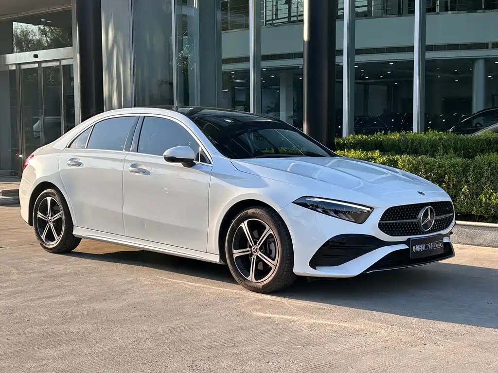 Mercedes-Benz A-Class — миниатюра 3