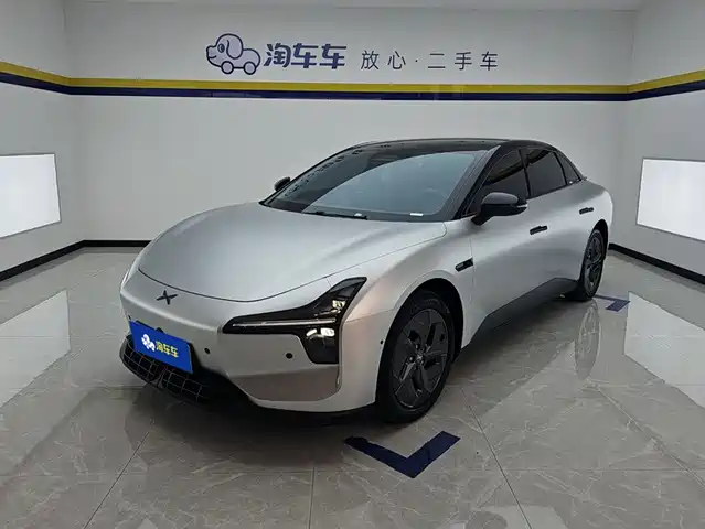 2025 Xpeng Mona M03