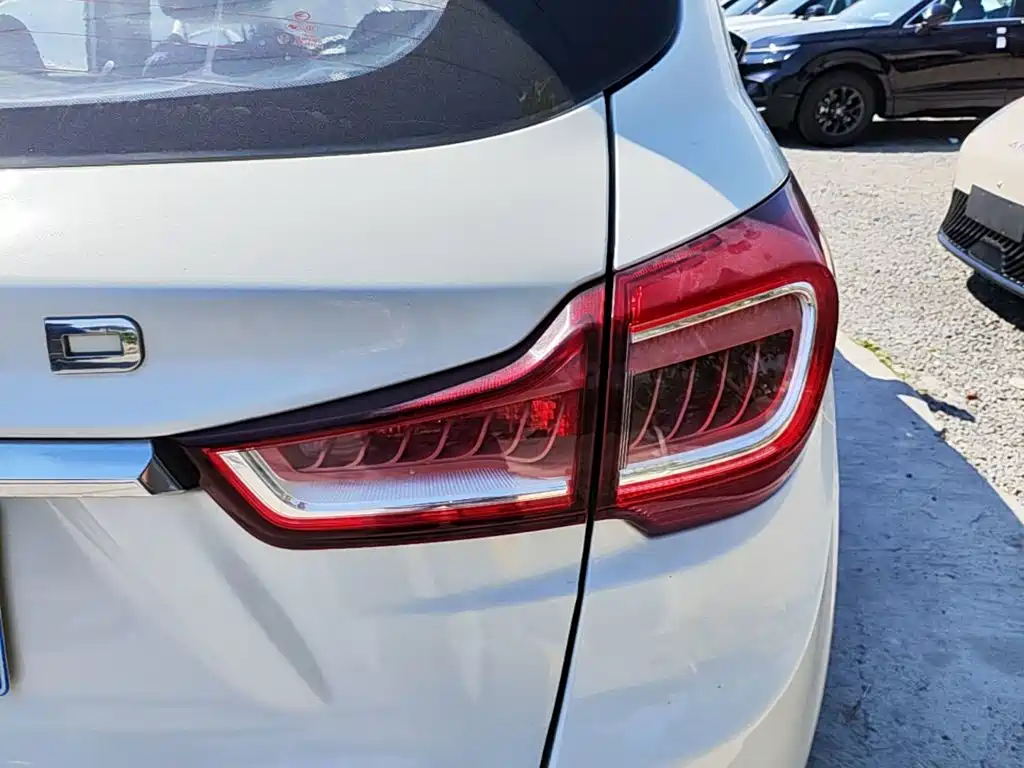 Landwind Landwind X2 — миниатюра 8