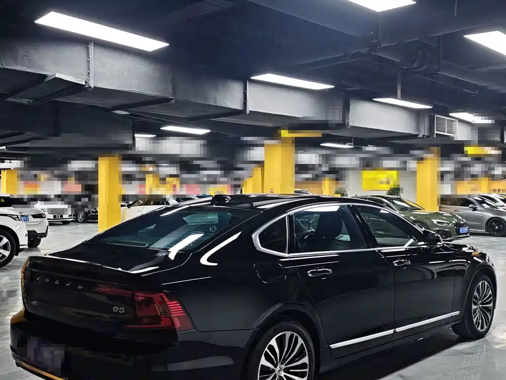 Volvo S90 — миниатюра 9