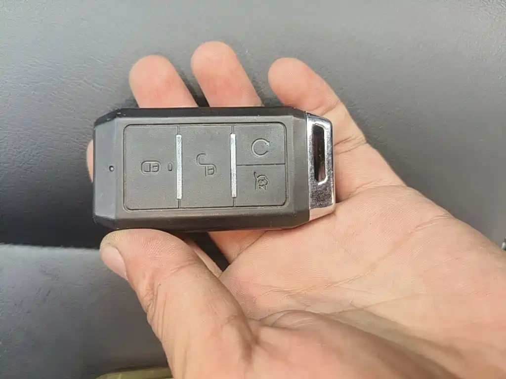 BYD Yuan EV — миниатюра 9