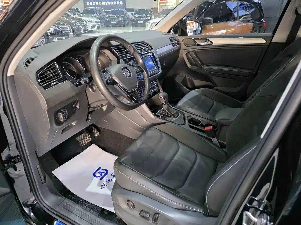 Volkswagen Tiguan L — миниатюра 7