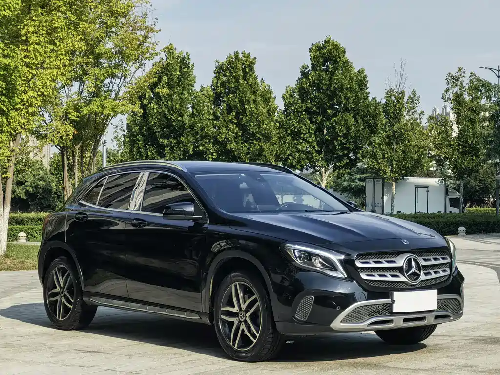 Mercedes-Benz GLA — миниатюра 2