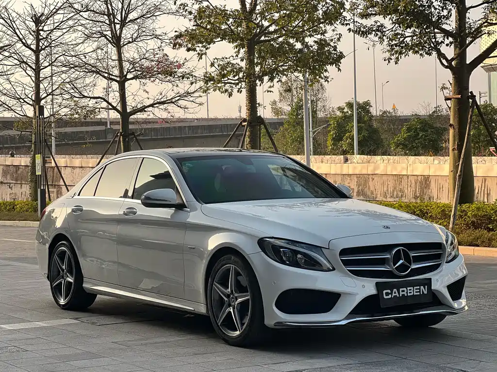 Mercedes-Benz C-Class — миниатюра 2