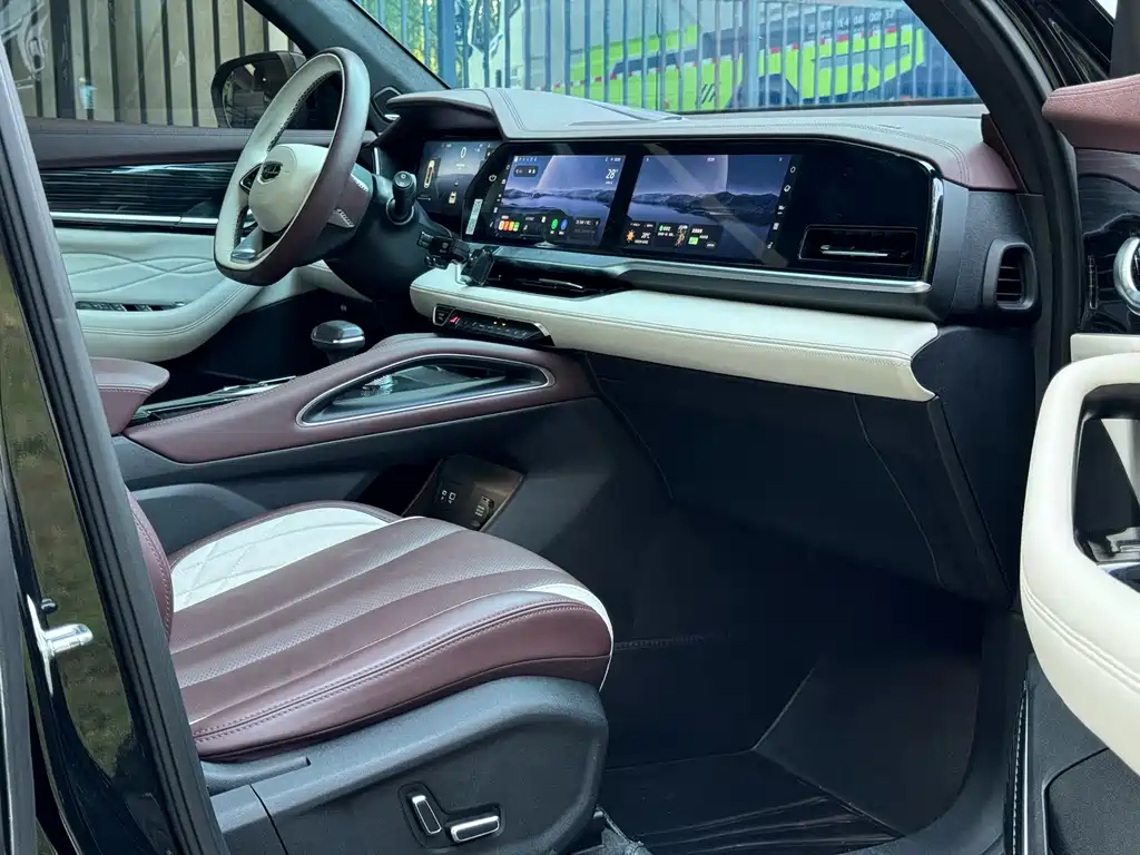 Geely Xingyue L — миниатюра 8