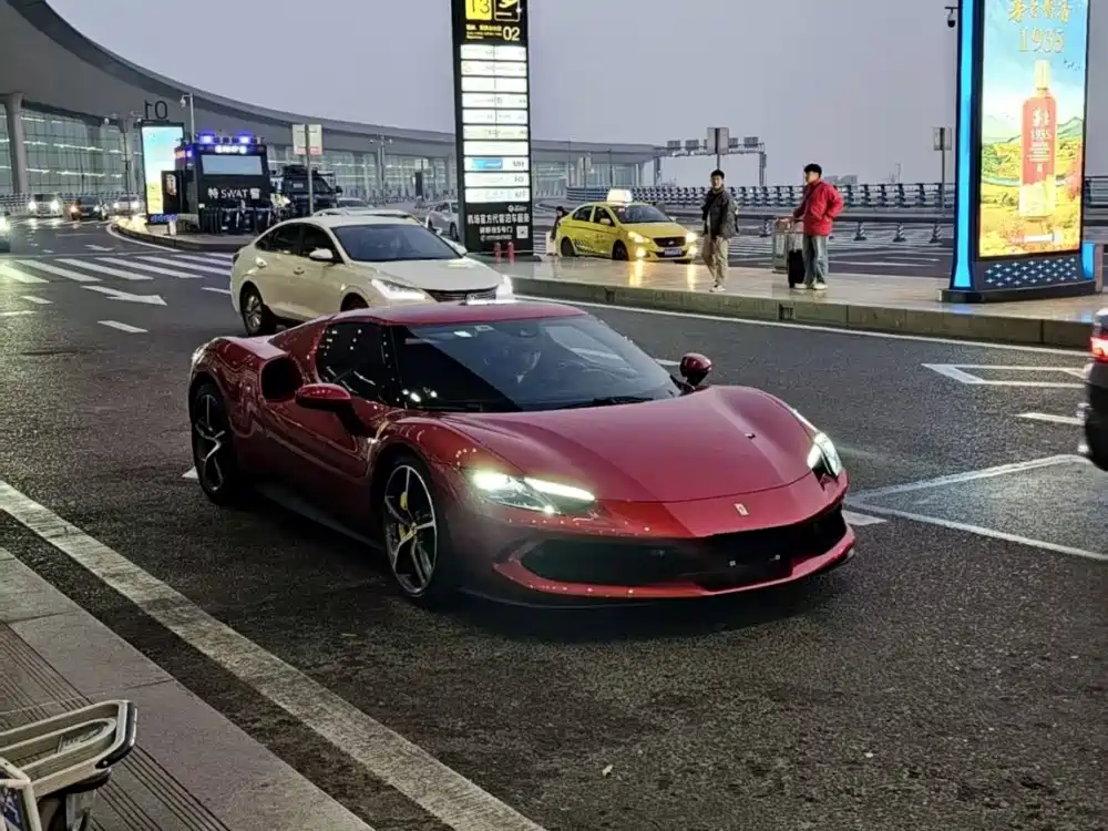 Ferrari 296 — миниатюра 3