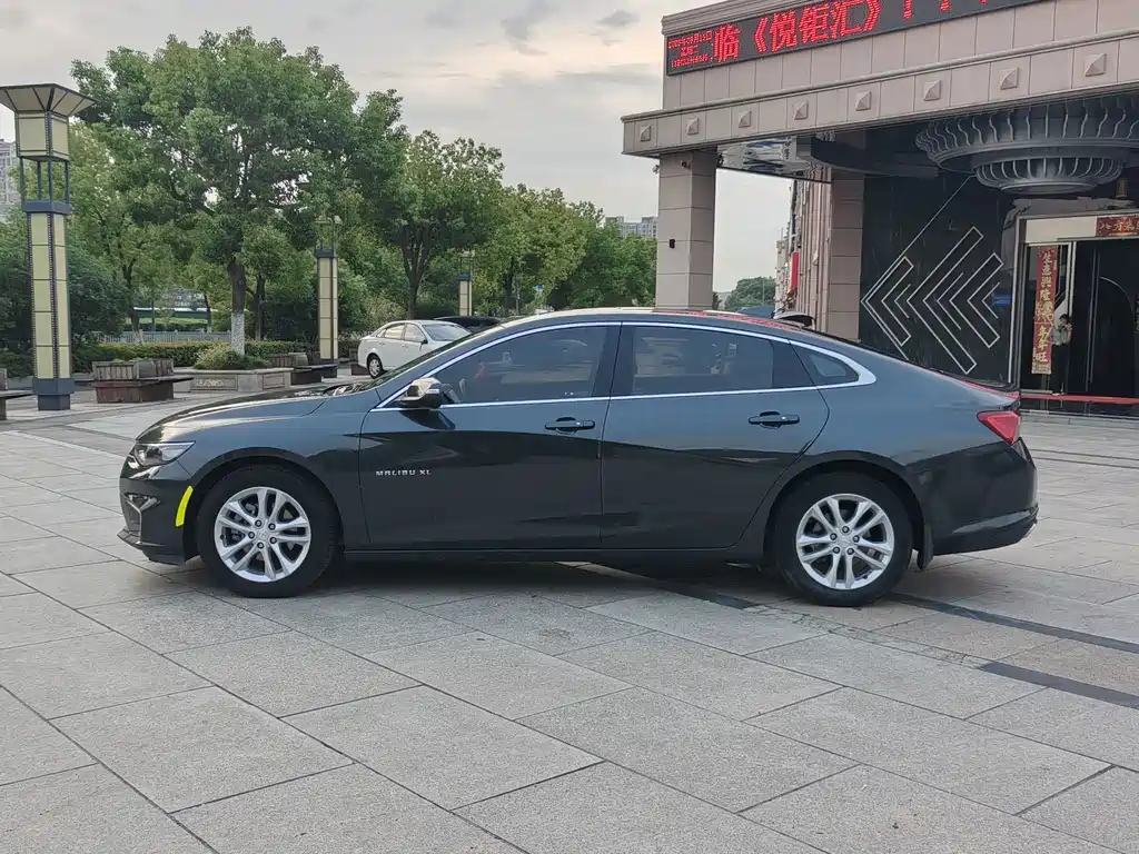 Chevrolet Malibu XL — миниатюра 3