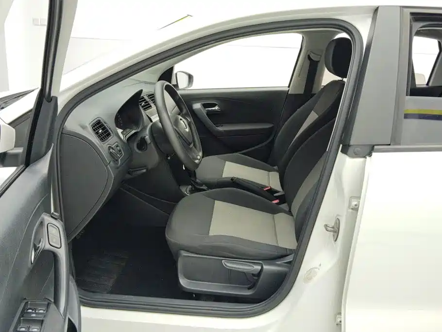 Volkswagen Polo — миниатюра 9