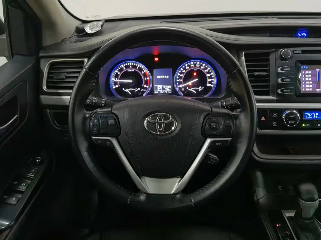 Toyota Highlander — миниатюра 11