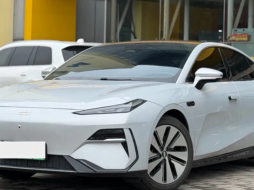 GEELY GALAXY GALAXY E8