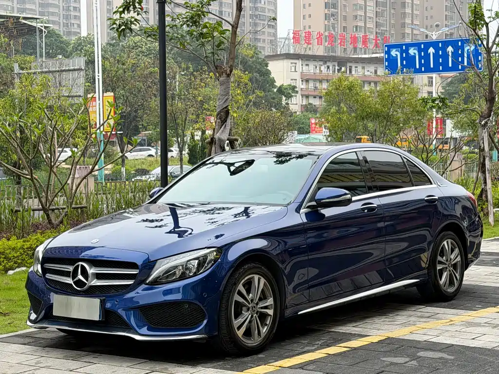 Mercedes-Benz C-Class 2018