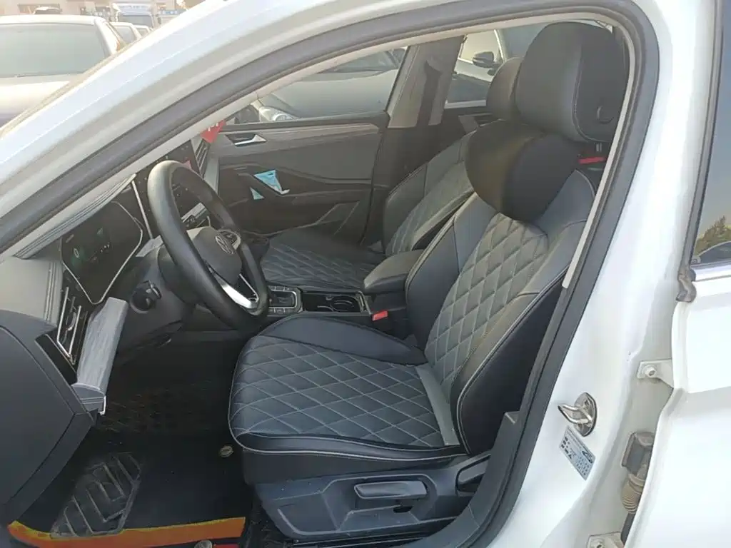 Volkswagen Sagitar — миниатюра 15