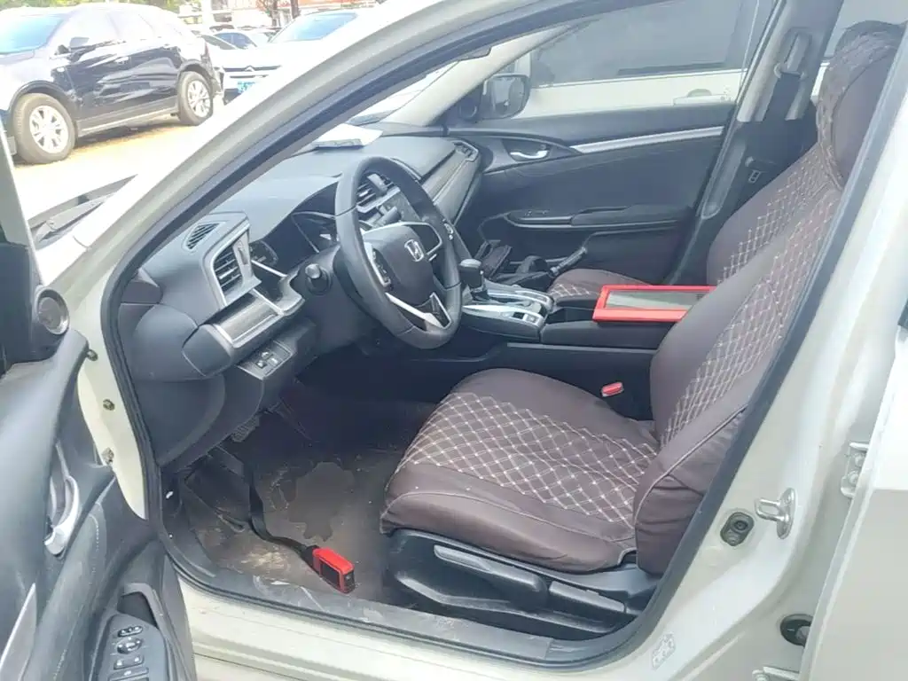 Honda Civic — миниатюра 15