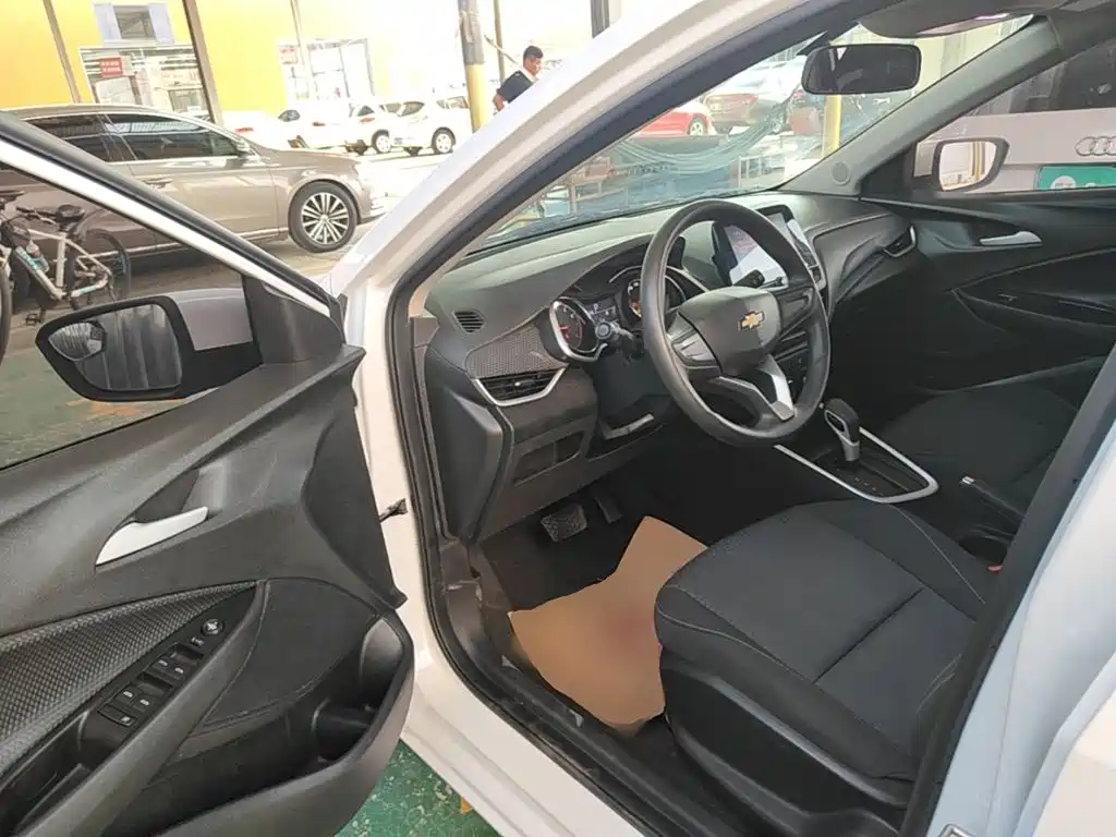Chevrolet Cavalier — миниатюра 16