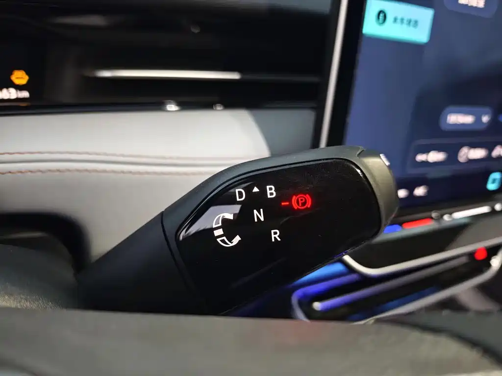 VOLKSWAGEN ID.7 VIZZION