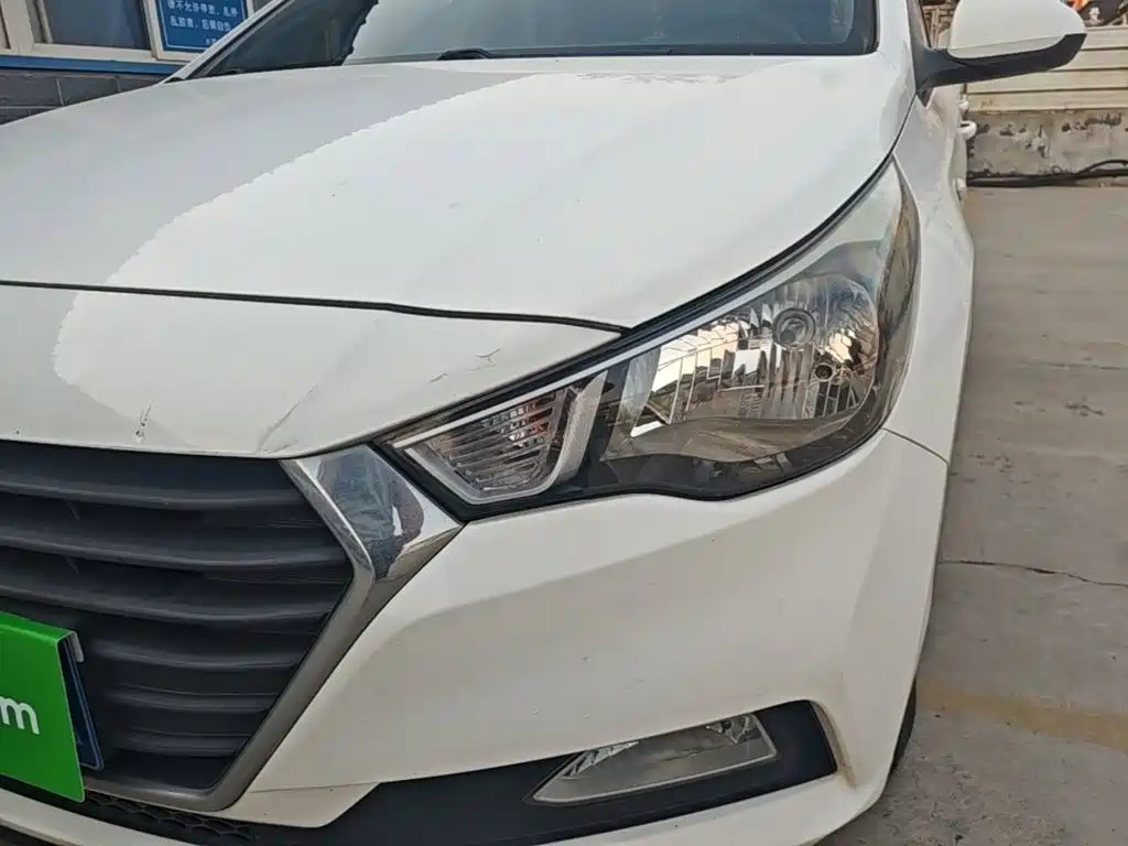 Hyundai Verna — миниатюра 24