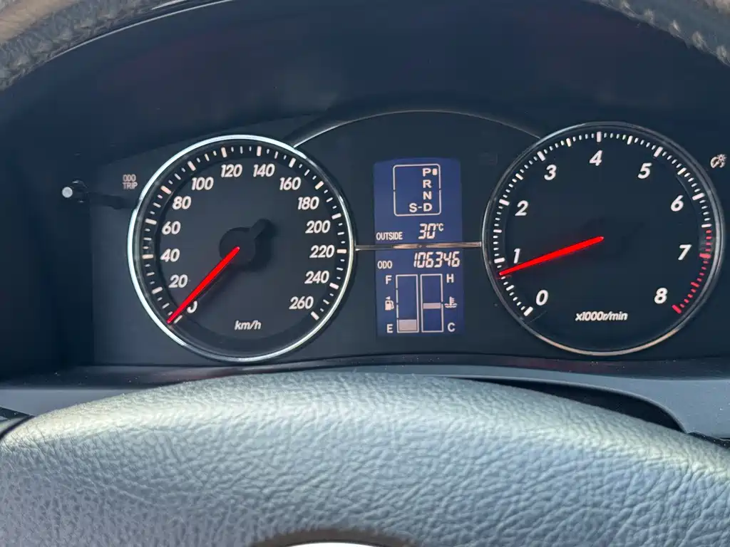 Toyota Reiz — миниатюра 18