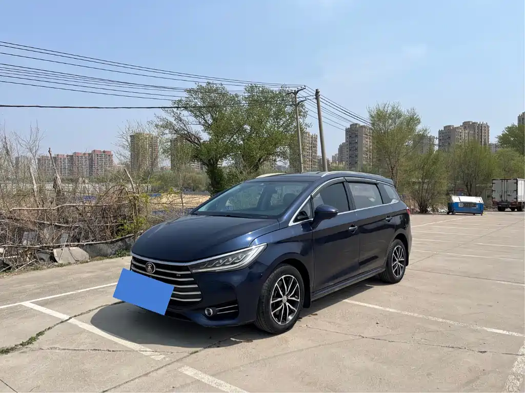 Купить BYD MAX
