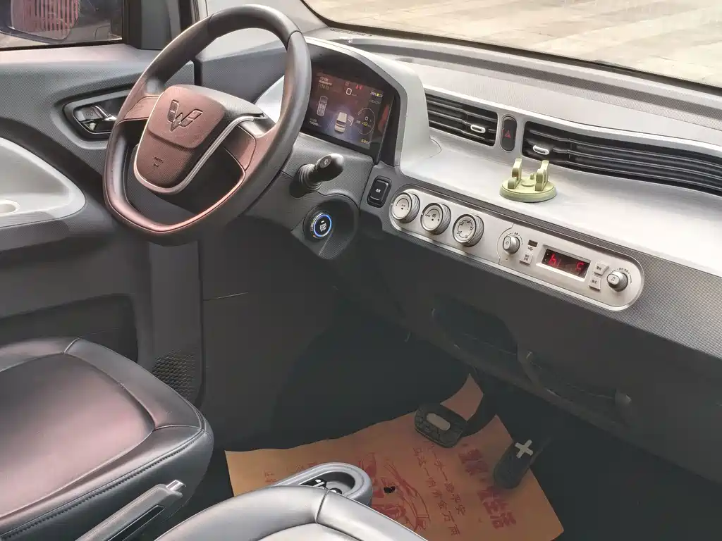 Wuling MINIEV — миниатюра 5
