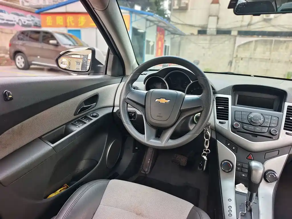 Chevrolet Cruze — миниатюра 8
