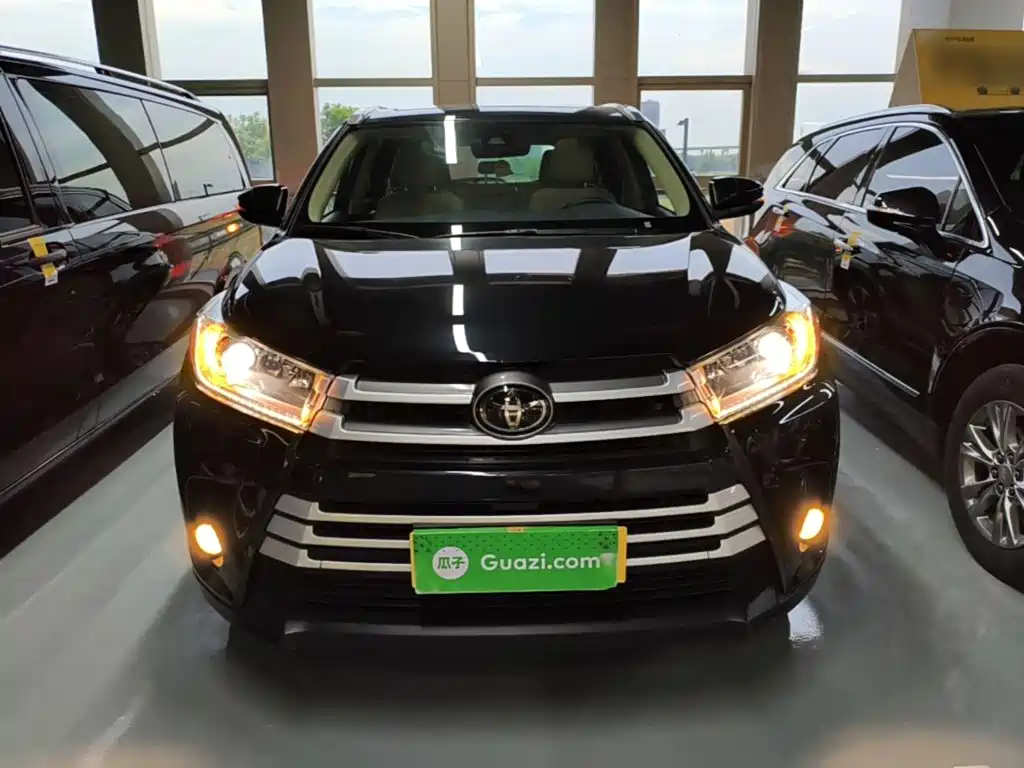 Toyota Highlander — миниатюра 3