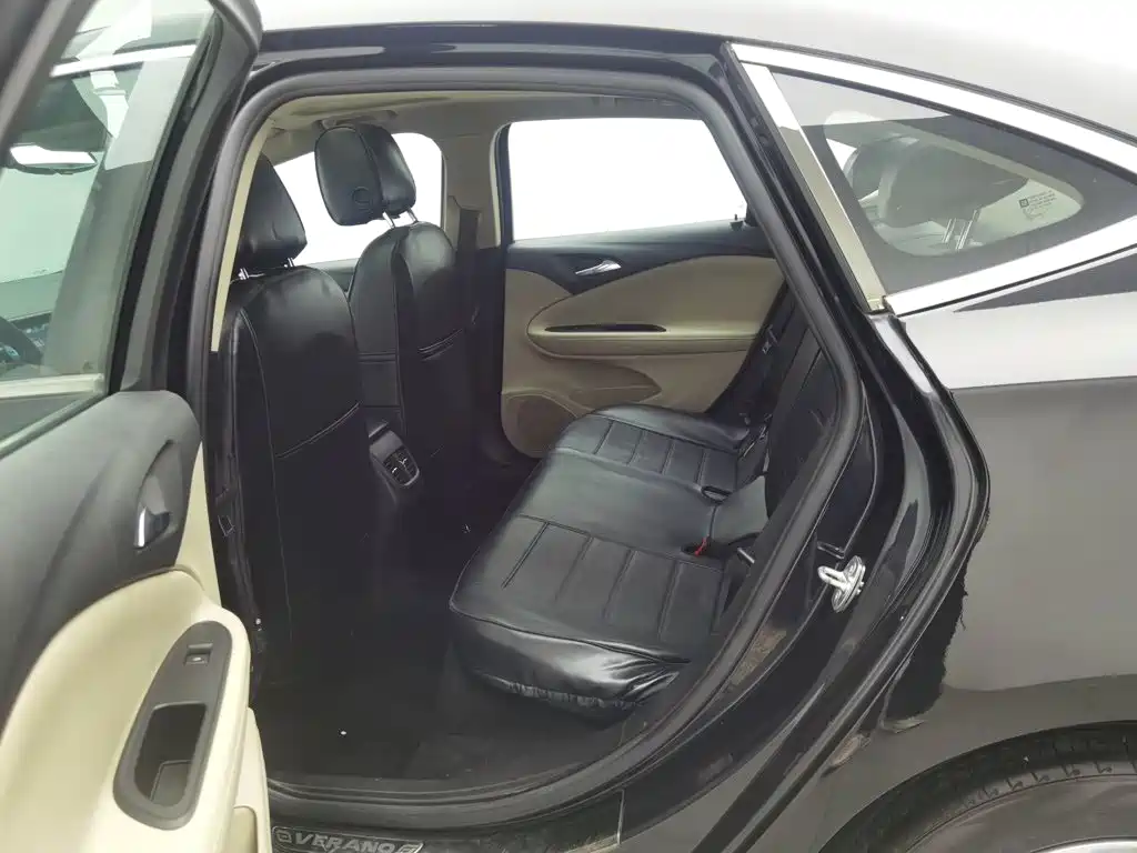 Buick Verano — миниатюра 15