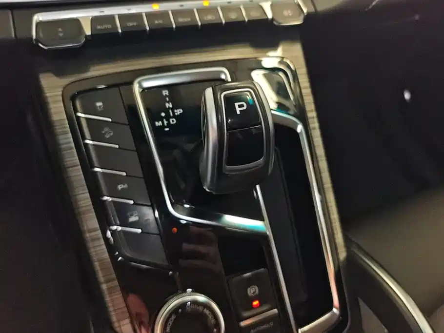Geely Boyue — миниатюра 16