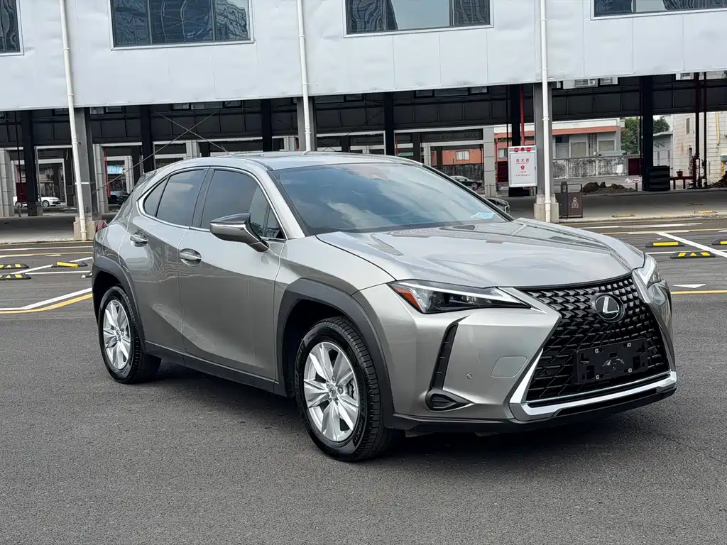 Lexus UX — миниатюра 3
