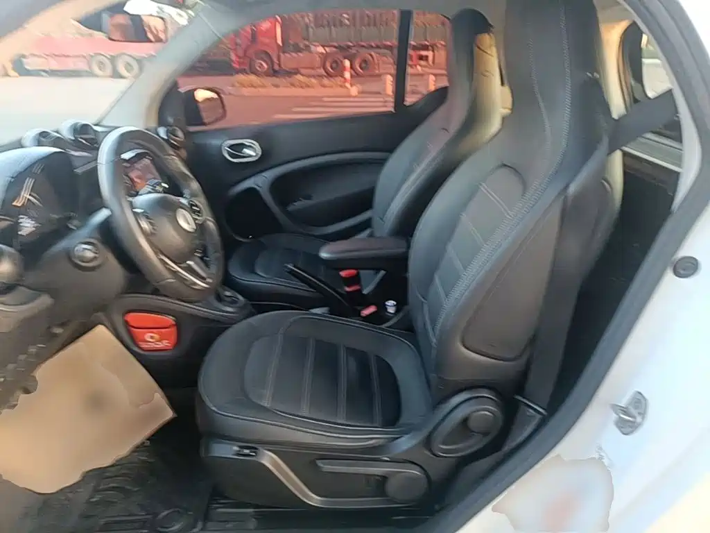smart Smart Fortwo — миниатюра 17