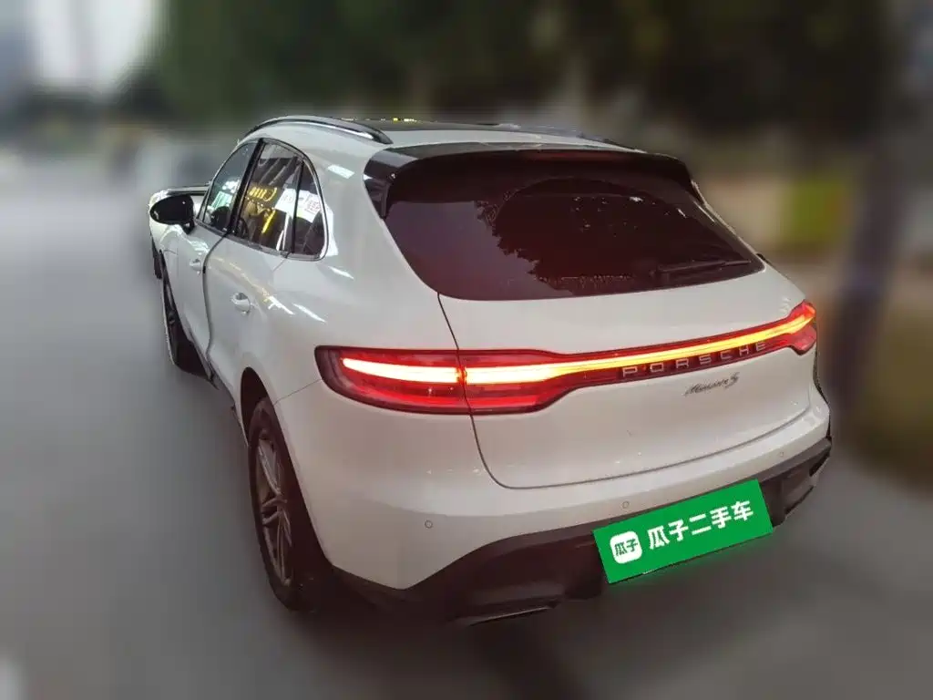Porsche Macan — миниатюра 5