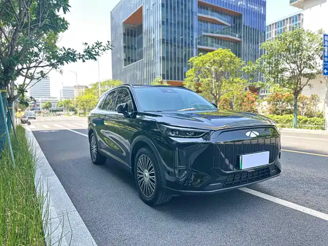 2025 Chery Tiggo 8L