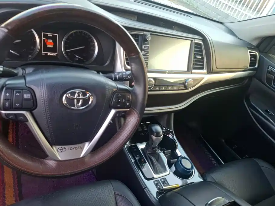 Toyota Highlander — миниатюра 12