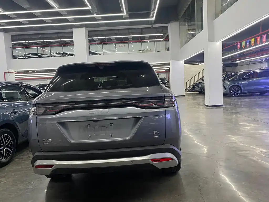 BYD L DM-i — миниатюра 5
