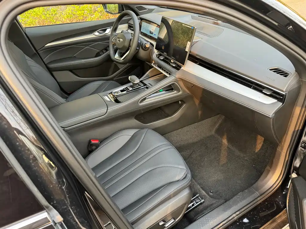 GEELY AUTOMOBILE XINGRUI