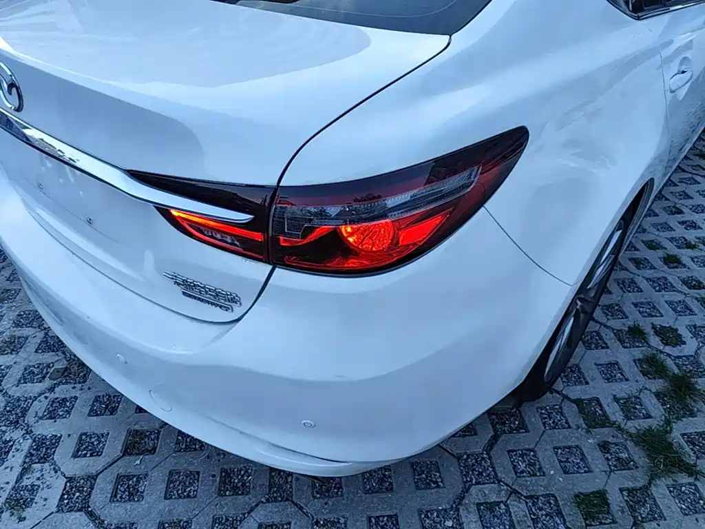 Mazda Atenza — миниатюра 8