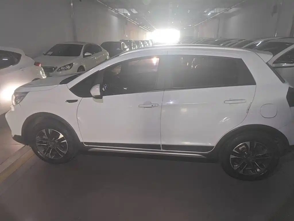 Geely Vision X3 — миниатюра 25