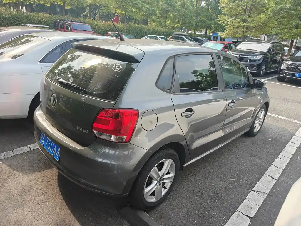 Volkswagen Polo — миниатюра 2