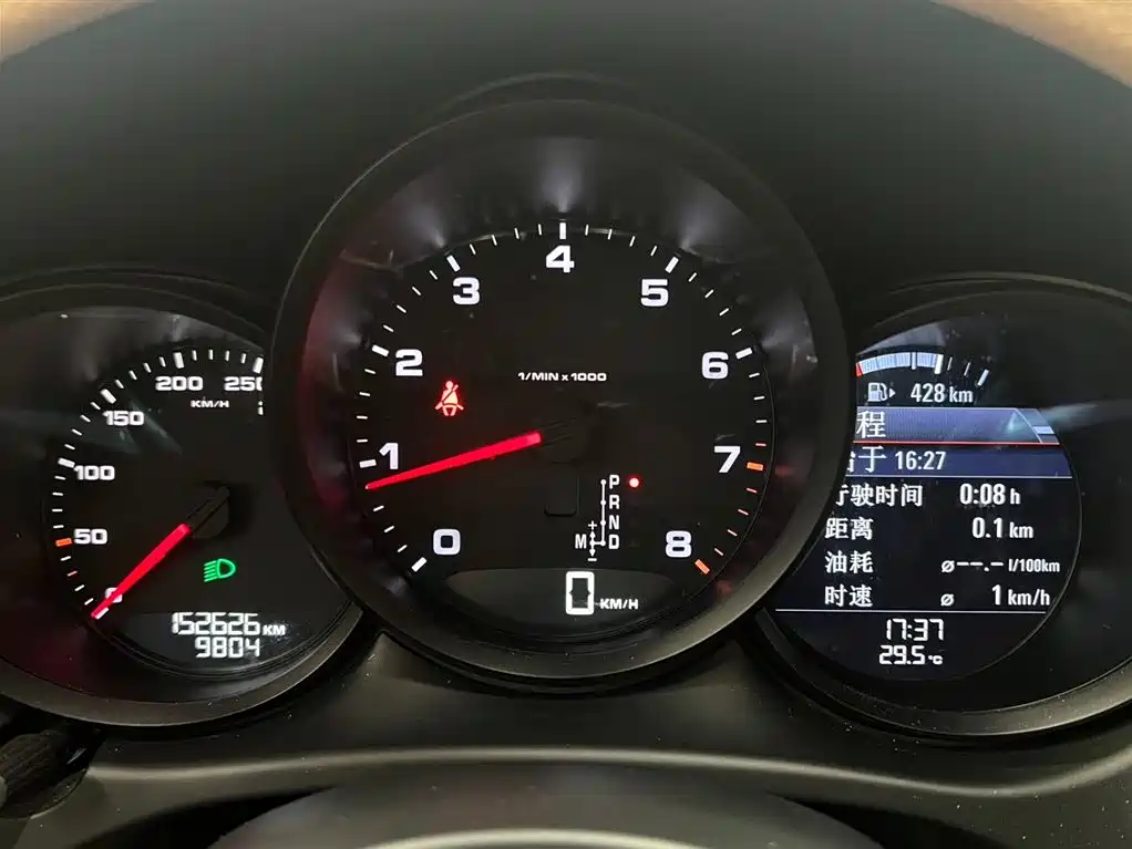 Porsche Macan — миниатюра 6