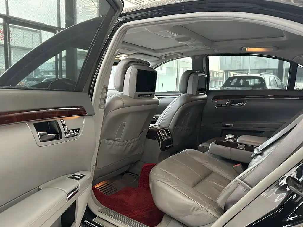 Mercedes-Benz S-Class — миниатюра 5
