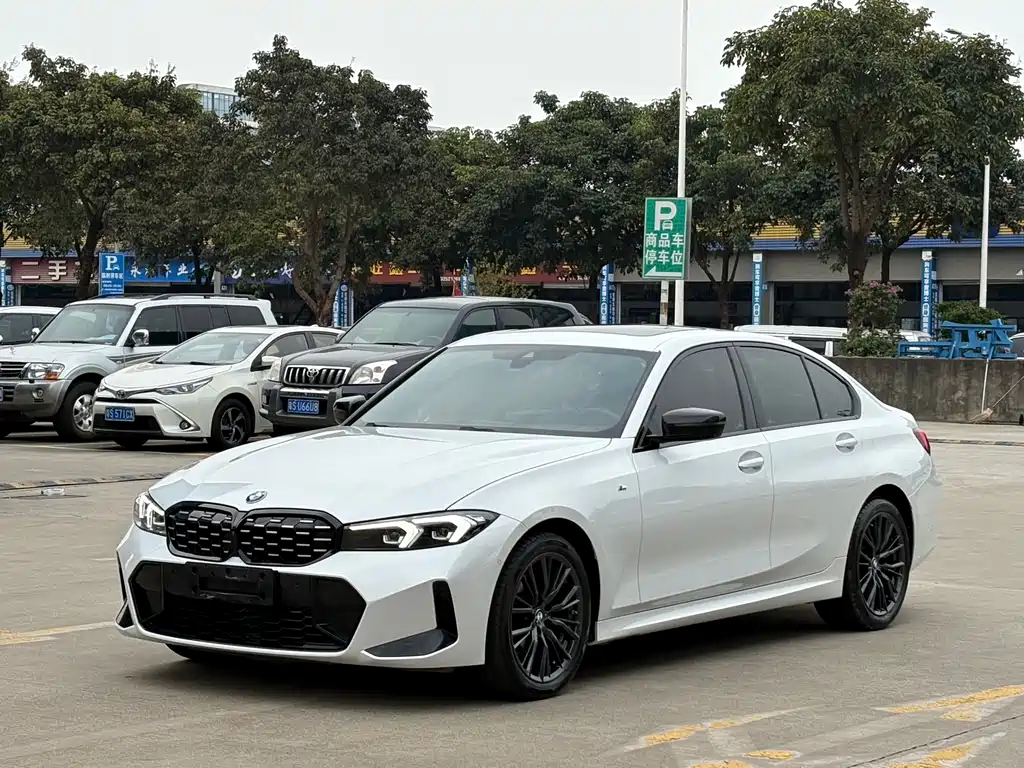 BMW 3 Series 2024