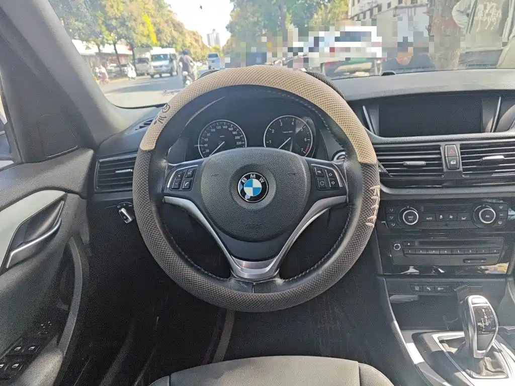 BMW X1 — миниатюра 6