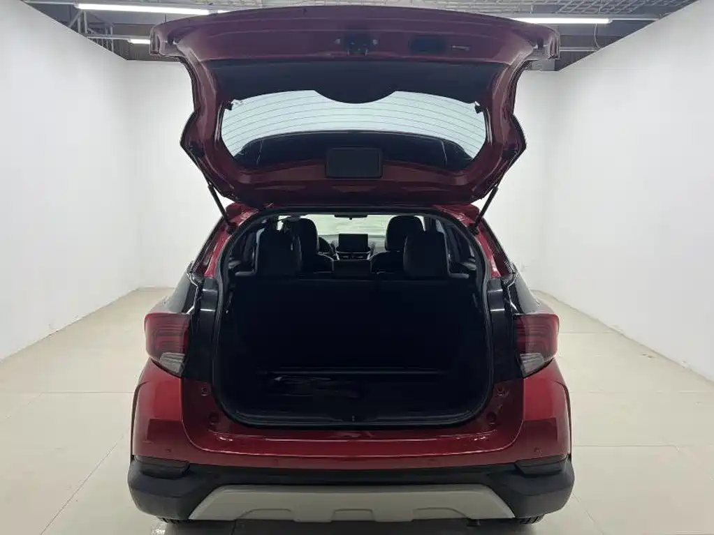Toyota Yaris L — миниатюра 8