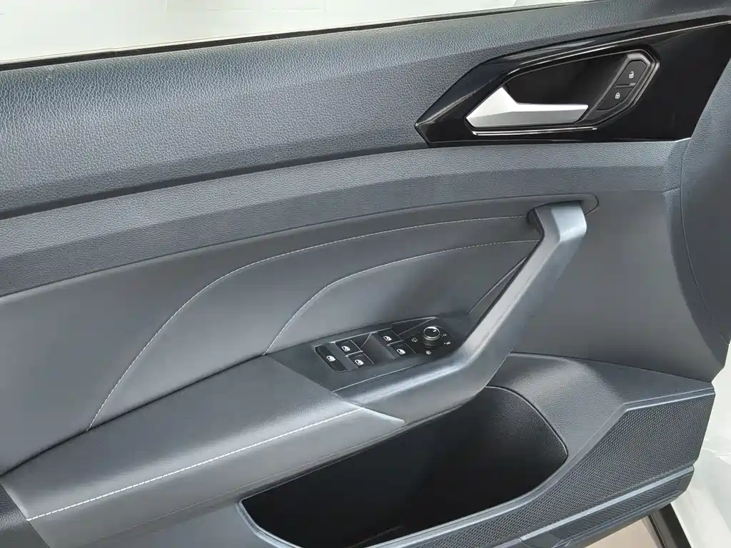 Volkswagen Tharu — миниатюра 13