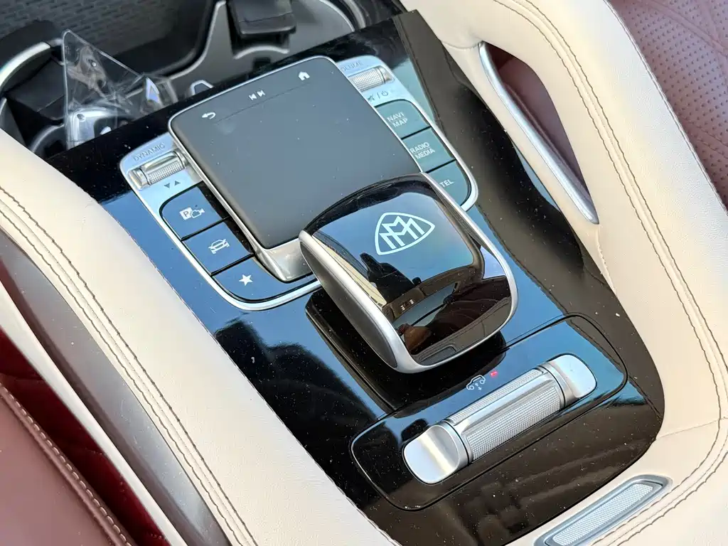 Mercedes-Benz GLS — миниатюра 15