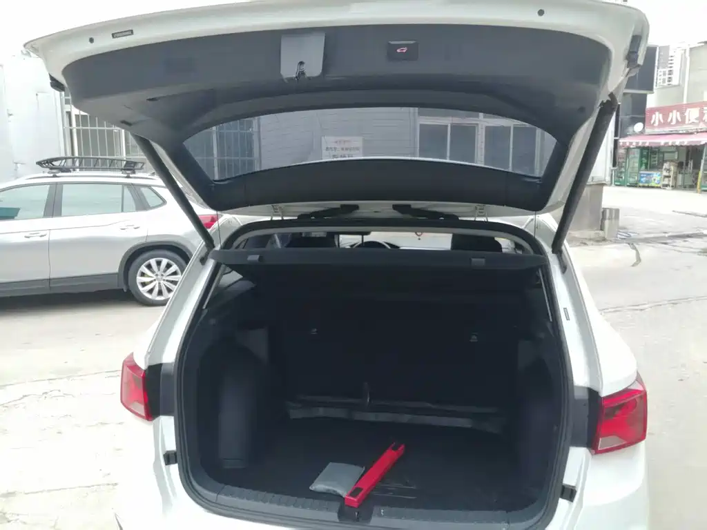 Jetta VS7 — миниатюра 10