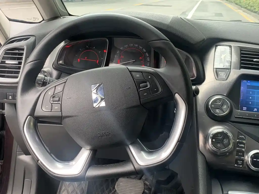 DS DS 5 — миниатюра 10