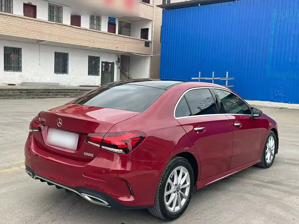 Mercedes-Benz A-Class — миниатюра 13
