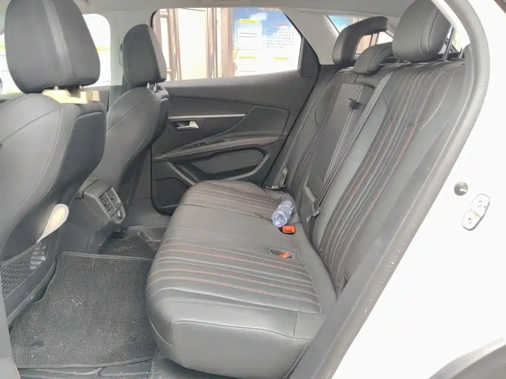 Peugeot 4008 — миниатюра 18